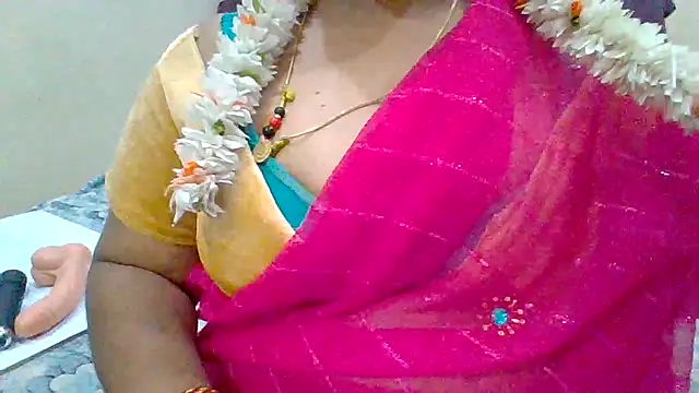 Snapshot of archanatelugu9 chatting on January 31, 7:08 pm archanatelugu9 online show from January 31, 7:08 pm