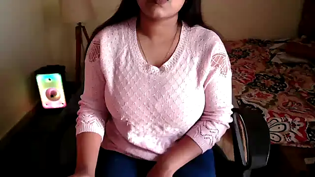 Snapshot of shivi_moto chatting on January 18, 6:13 am shivi moto online show from January 18, 6:13 am