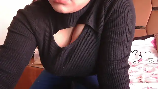 Snapshot of shivi_moto chatting on February 3, 6:02 am shivi moto online show from February 3, 6:02 am