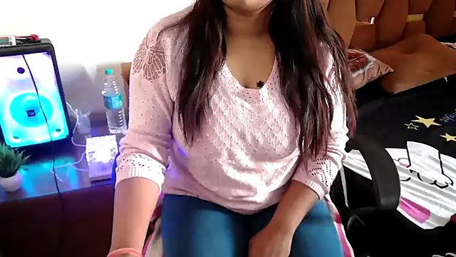 Snapshot of shivi_moto chatting on February 9, 5:50 am shivi moto online show from February 9, 5:50 am