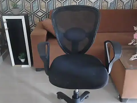 Snapshot of shivi_moto chatting on September 14, 5:39 am shivi moto online show from September 14, 5:39 am