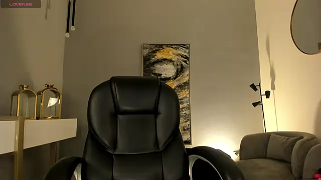 SophiePalmer online show from February 7, 1:22 pm