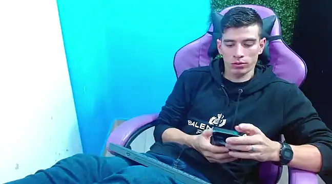 DEIBY BABY online show from December 15, 2:52 am