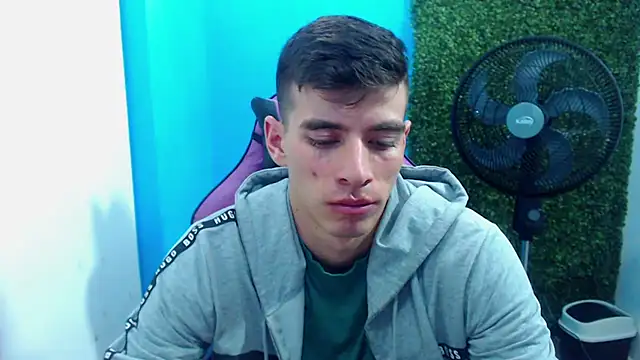 DEIBY BABY online show from December 30, 3:03 am