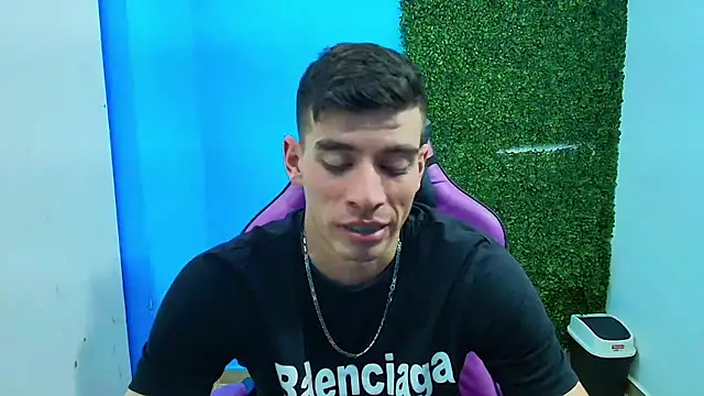 DEIBY BABY online show from January 18, 4:04 am