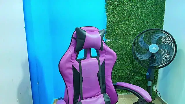 DEIBY BABY online show from February 9, 1:44 am