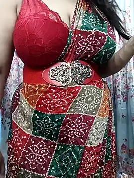 Sexybomb33 online show from December 28, 8:36 pm