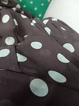 Sexybomb33 online show from January 4, 3:29 am