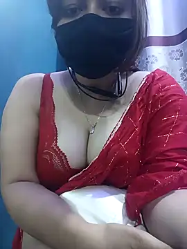 Sexybomb33 online show from January 17, 8:00 pm