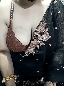 Sexybomb33 online show from February 14, 6:29 pm