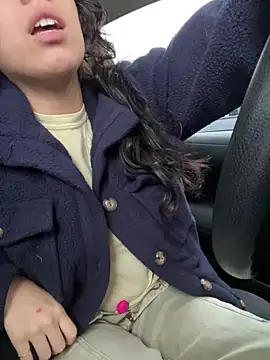 Snapshot of Natur4lBeautyb33 chatting on December 6, 10:08 pm Natur4lBeautyb33 online show from December 6, 10:08 pm