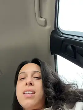 Snapshot of Natur4lBeautyb33 chatting on January 25, 9:14 pm Natur4lBeautyb33 online show from January 25, 9:14 pm