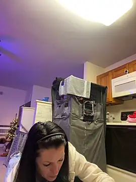 Snapshot of DominiqueX0 chatting on January 16, 10:44 pm DominiqueX0 online show from January 16, 10:44 pm