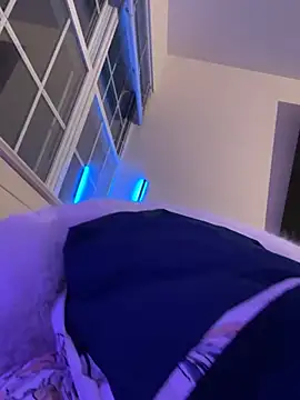 Snapshot of DominiqueX0 chatting on January 24, 1:13 am DominiqueX0 online show from January 24, 1:13 am