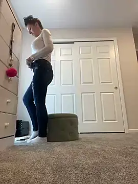 Snapshot of DominiqueX0 chatting on February 19, 5:27 pm DominiqueX0 online show from February 19, 5:27 pm