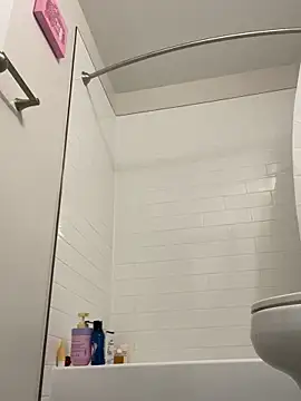 Snapshot of DominiqueX0 chatting on March 12, 3:18 pm DominiqueX0 online show from March 12, 3:18 pm