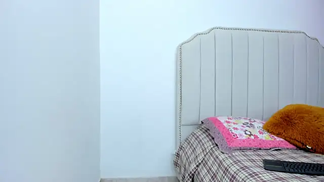 Hanna86 online show from February 10, 12:41 am