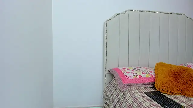 Hanna86 online show from February 23, 1:13 am