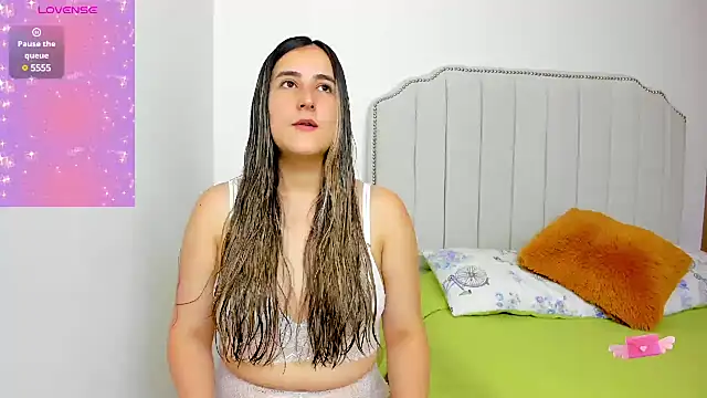 Hanna86 online show from March 7, 4:33 pm