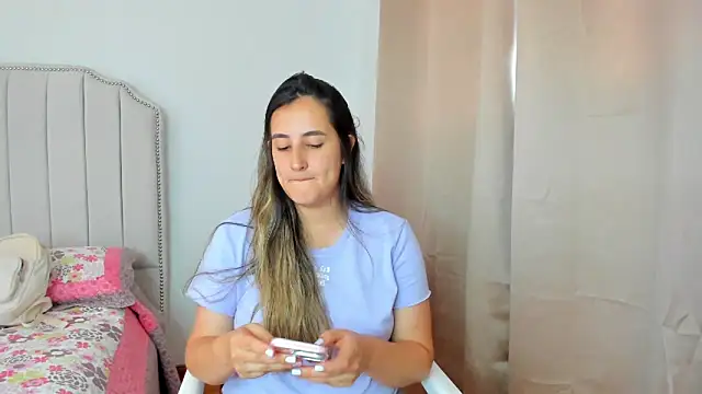 Hanna86 online show from October 6, 7:00 pm