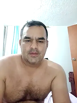 Snapshot of Angeelus2 chatting on February 11, 10:28 pm Angeelus2 online show from February 11, 10:28 pm