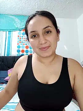 Snapshot of Angeelus2 chatting on March 6, 5:33 pm Angeelus2 online show from March 6, 5:33 pm