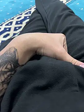 Aden P2 online show from November 27, 10:45 pm