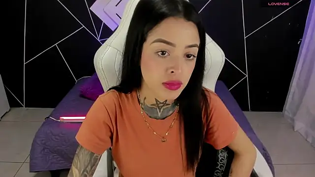 farichell online show from January 7, 9:03 pm