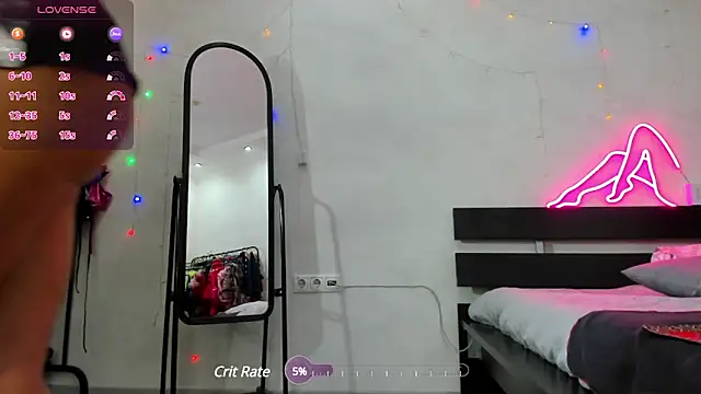 Milf Tea online show from January 29, 1:05 am