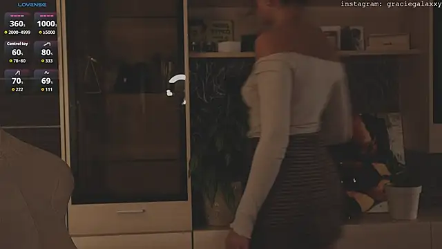 Snapshot of Chill_out_with_Salvia chatting on November 25, 2:50 pm Chill out with Salvia online show from November 25, 2:50 pm