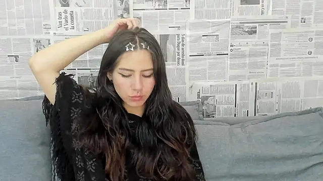 Mhelanny2 online show from December 22, 4:48 pm