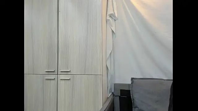 Mhelanny2 online show from December 13, 8:58 pm