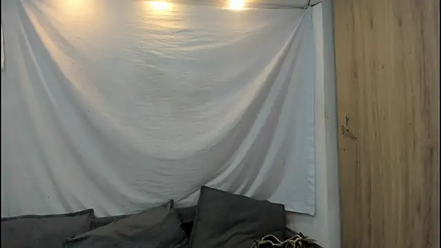 Mhelanny2 online show from December 14, 12:54 pm