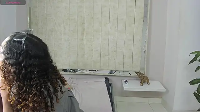 StefanyMiler online show from February 12, 9:52 am