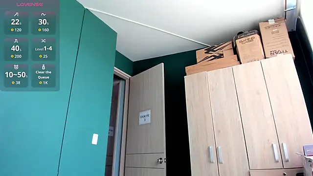 StefanyMiler online show from October 31, 6:31 pm