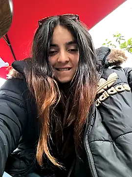 Sam Sara online show from February 14, 9:10 pm