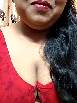 Sophiaboudi online show from January 18, 5:37 pm