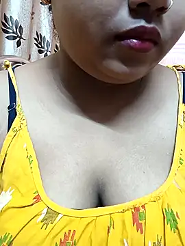 Sophiaboudi online show from January 28, 5:35 pm