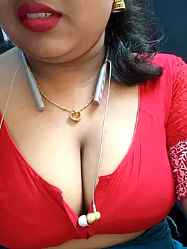 Sophiaboudi online show from October 16, 5:58 pm