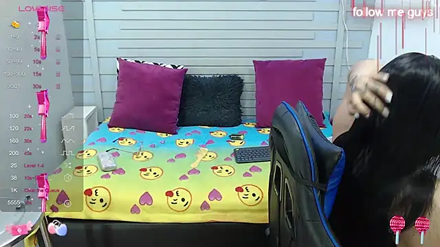 evelin zaens online show from February 17, 4:09 am