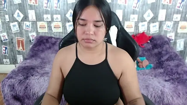 SaraCrow online show from February 2, 7:30 am