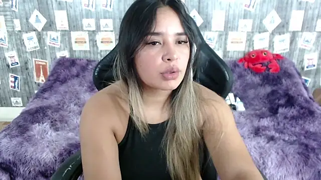 SaraCrow online show from February 8, 9:46 am