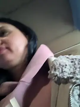 KikiXRed online show from December 3, 12:47 pm