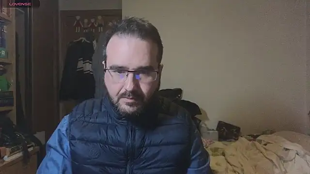 curiosillo83 online show from February 20, 6:35 pm