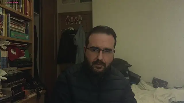 curiosillo83 online show from February 24, 6:36 pm