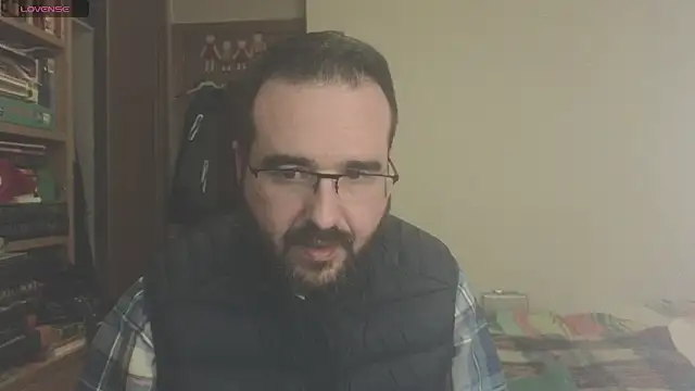 curiosillo83 online show from March 3, 3:31 pm