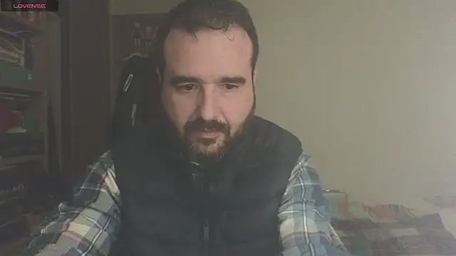 curiosillo83 online show from March 3, 6:33 pm