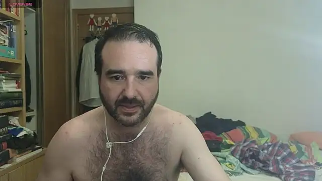 curiosillo83 online show from October 2, 2:51 am