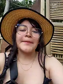 Snapshot of Sakura_0505 chatting on December 21, 8:00 pm Sakura 0505 online show from December 21, 8:00 pm