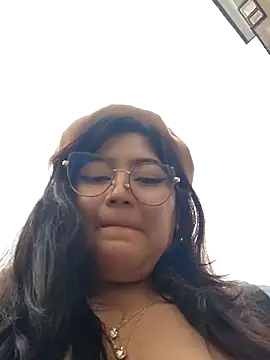 Snapshot of Sakura_0505 chatting on December 22, 6:26 pm Sakura 0505 online show from December 22, 6:26 pm